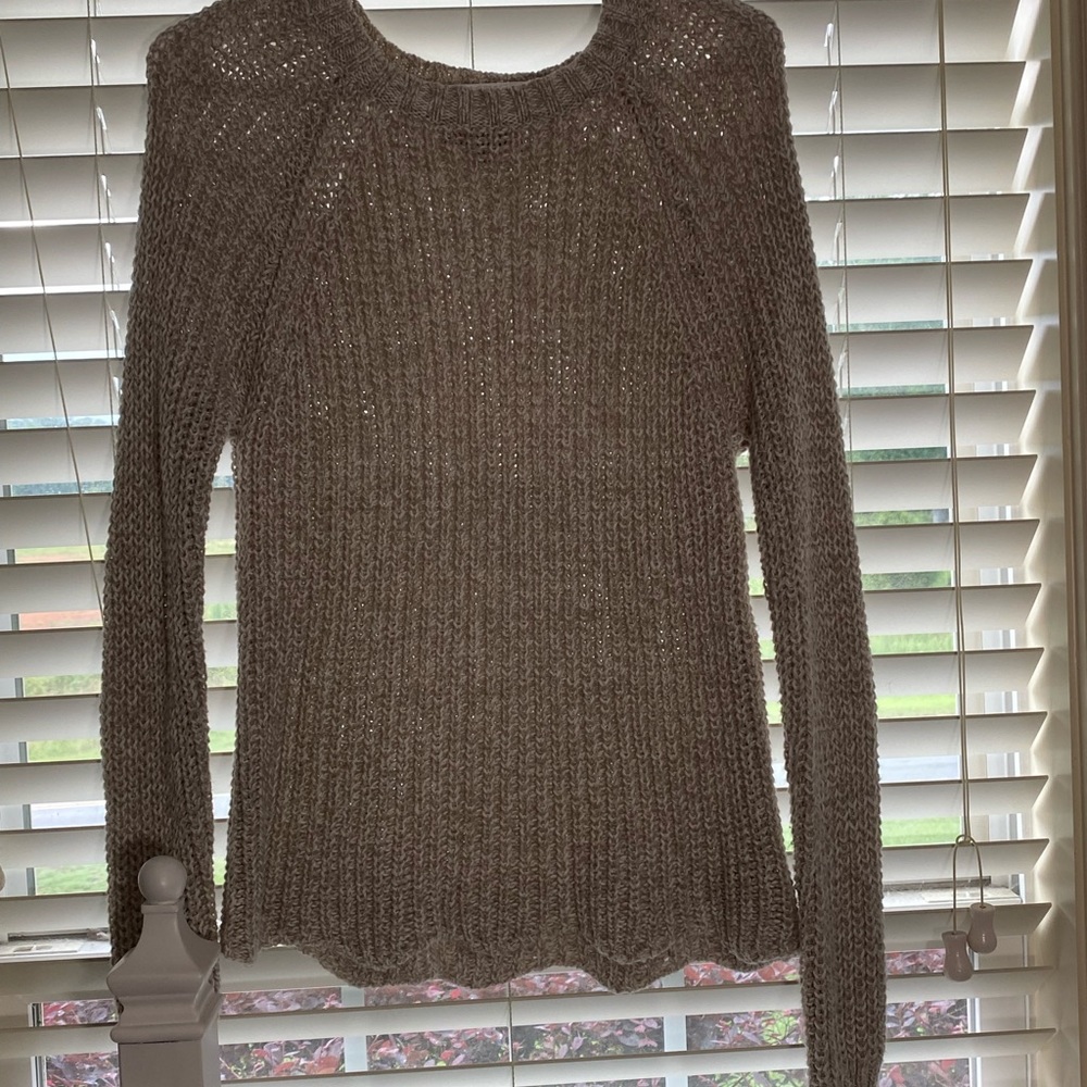 American Eagle Sweater